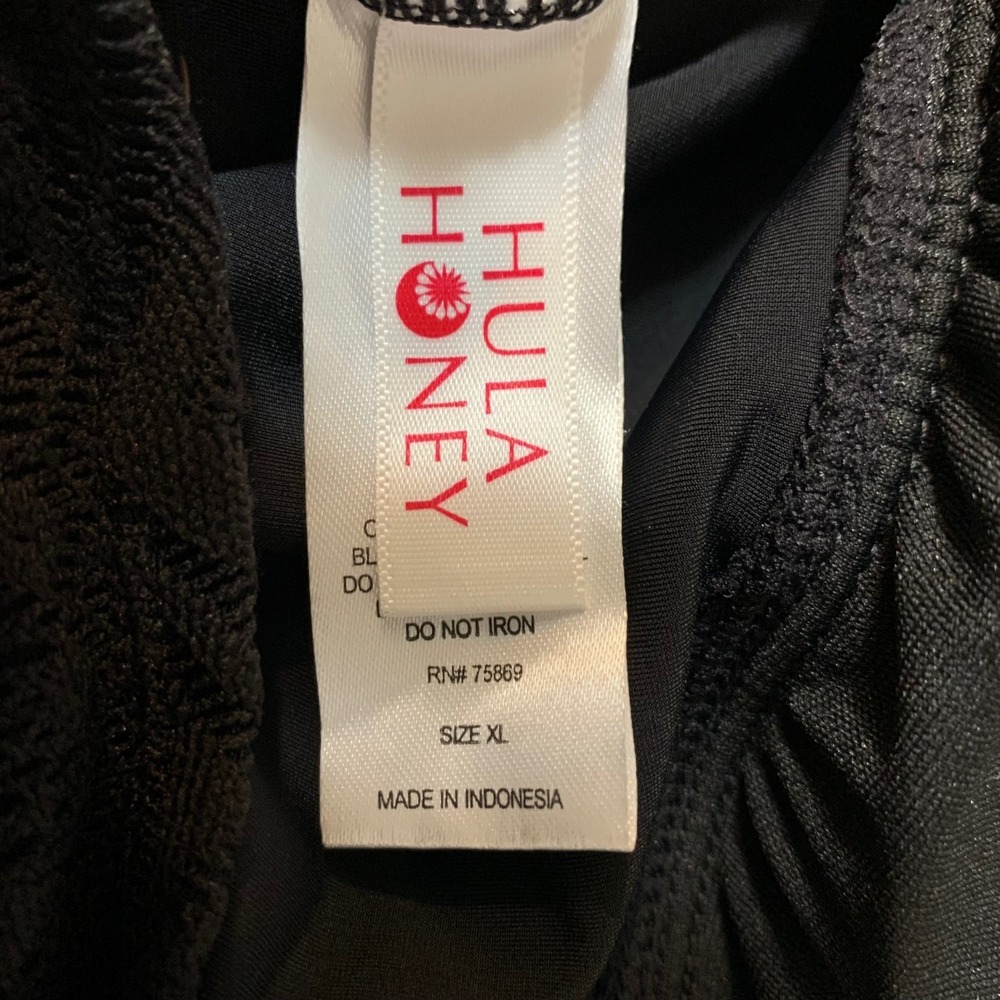 NWT Hula Honey One Piece Swimsuit XL Black Crochet Lace High Neck Cutout Witchy - Picture 4 of 8